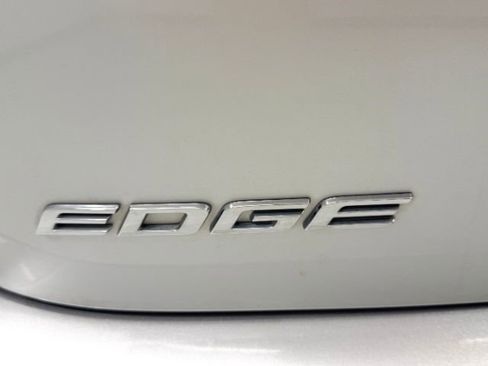 Used 2018 Ford Edge Titanium w/ Technology Package image 52