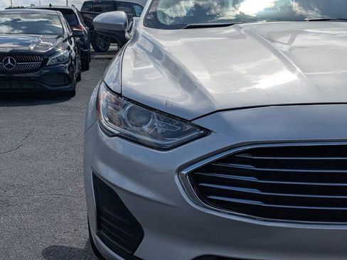 Used 2019 Ford Fusion SE image 10