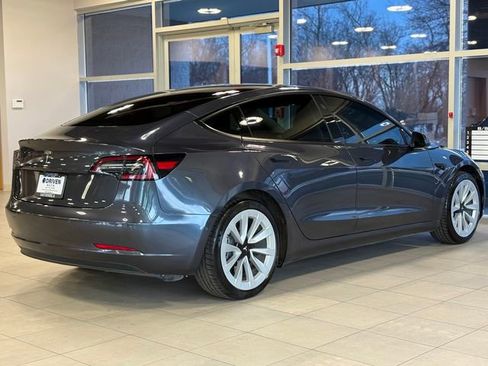 Used 2021 Tesla Model 3 Standard Range Plus image 12