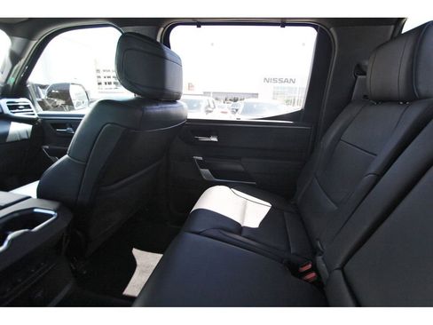 Used 2023 Toyota Tundra Platinum image 9