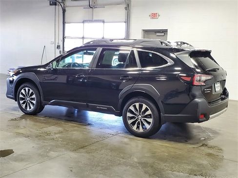 Certified 2023 Subaru Outback Limited image 6