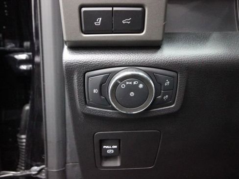 Used 2021 Ford Expedition Max XLT image 17