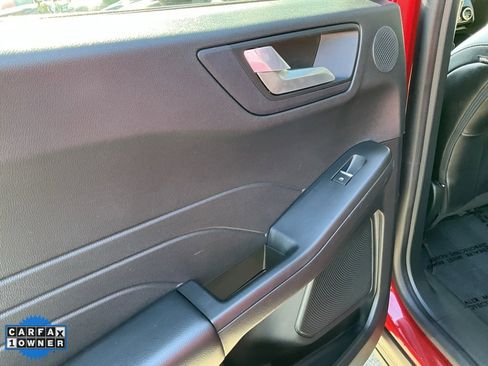 Used 2021 Ford Escape Titanium w/ Titanium Elite Package image 33