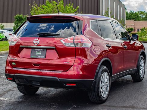 Used 2016 Nissan Rogue S AWD/4WD image 8
