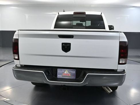 Used 2017 RAM 1500 Classic SLT AWD/4WD image 6