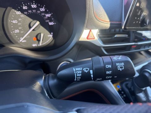 Used 2022 Toyota Sienna XSE image 24