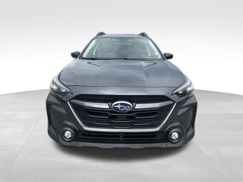 Used 2023 Subaru Outback Premium AWD/4WD image 2