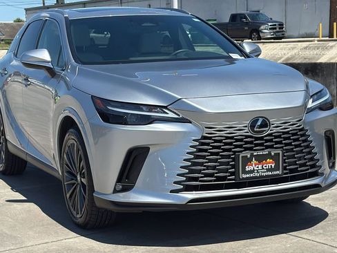 Used 2024 Lexus RX 350 Premium w/ Accessory Package (Z1) FWD image 7