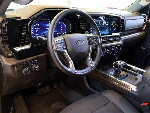 Used 2025 Chevrolet Silverado 1500 RST w/ All Star Edition Plus AWD/4WD image 6