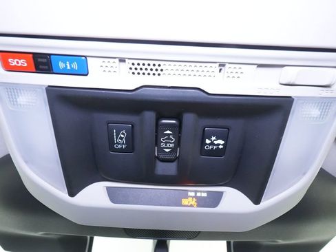 Used 2023 Subaru Forester Limited w/ Popular Package #3 image 46