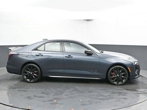 New 2025 Cadillac CT4 V w/ Super Cruise Package image 9