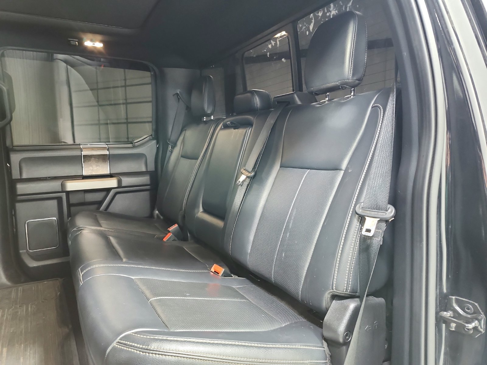 Used 2022 Ford F250 Lariat w/ Black Appearance Package AWD/4WD image 12