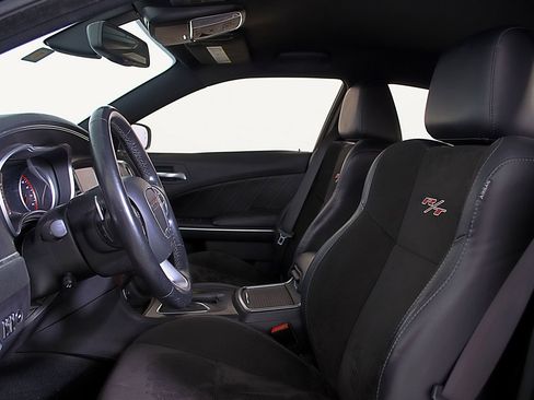 Used 2015 Dodge Charger R/T image 21