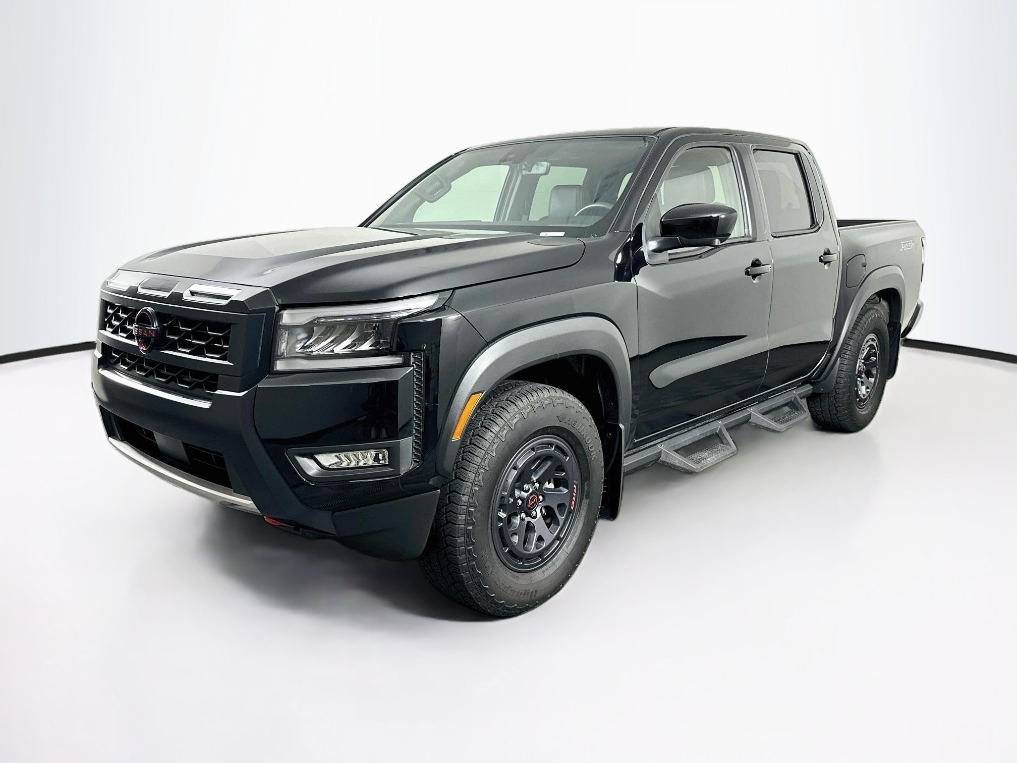 Used 2026 Nissan Frontier Pro-X w/ Pro Premium Package RWD image 3