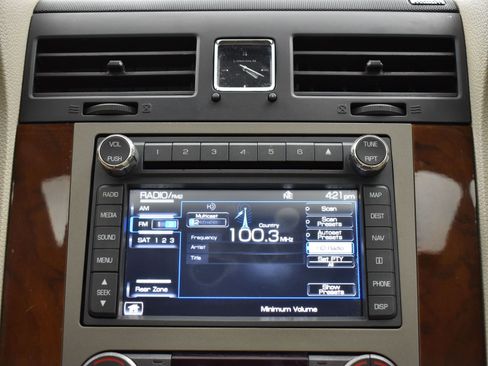 Used 2014 Lincoln Navigator 2WD image 28