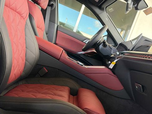 New 2026 BMW X6 xDrive40i w/ Climate Comfort Package image 21