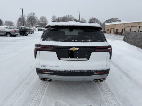 New 2026 Chevrolet Traverse LT w/ LPO, Floor Liner Package image 3