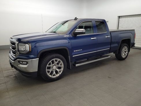 Used 2018 GMC Sierra 1500 SLT w/ SLT Premium Package AWD/4WD image 2