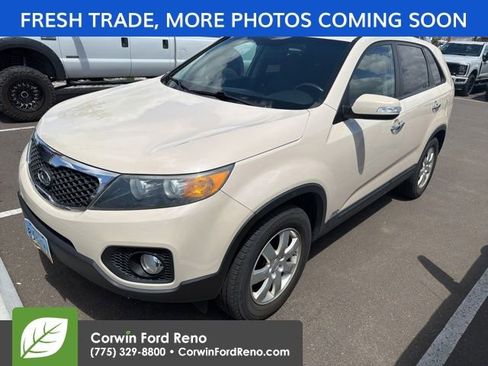 Used 2012 Kia Sorento LX w/ V6 Convenience Pkg AWD/4WD image 3