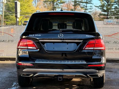 Used 2016 Mercedes-Benz GLE 350 4MATIC w/ Premium Package image 10