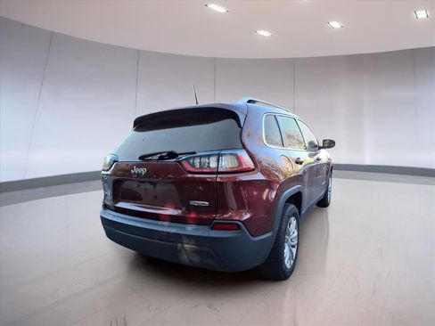 Used 2019 Jeep Cherokee Latitude w/ Popular Appearance Group image 4