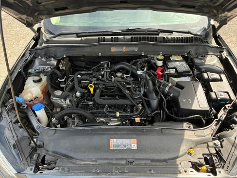Used 2020 Ford Fusion SE FWD image 26
