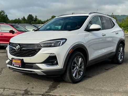 Used 2023 Buick Encore GX Essence w/ Advanced Technology Package AWD/4WD image 7