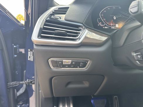 Used 2023 BMW X6 xDrive40i w/ M Sport Package image 33