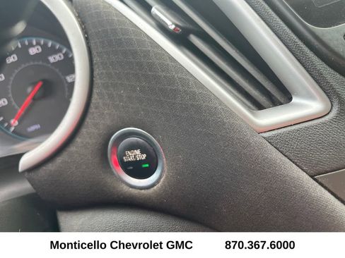 Used 2022 Chevrolet Malibu LT image 24