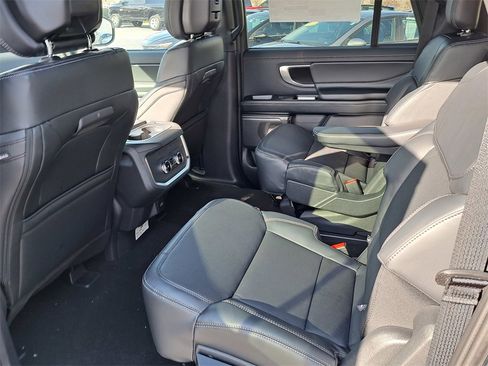 New 2026 Ford Expedition Max Platinum image 13