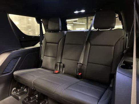 Used 2023 Chevrolet Tahoe LT AWD/4WD image 35