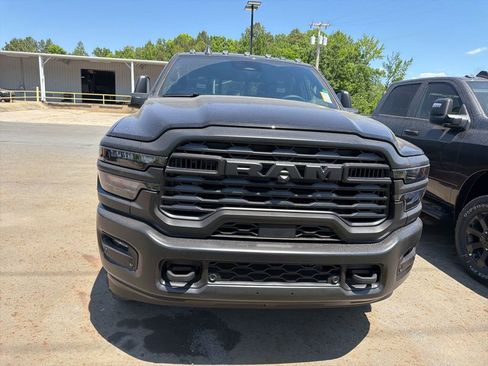 New 2026 RAM 2500 Warlock AWD/4WD image 2
