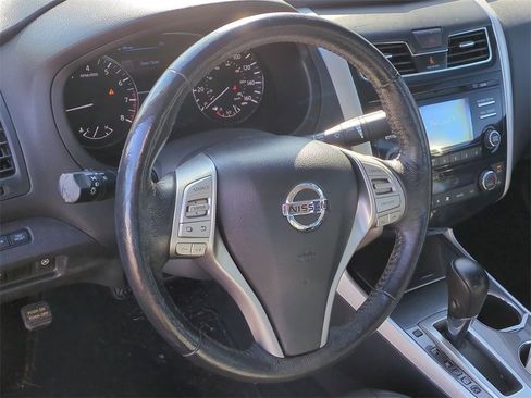 Used 2014 Nissan Altima 2.5 SL w/ Moonroof Package image 13