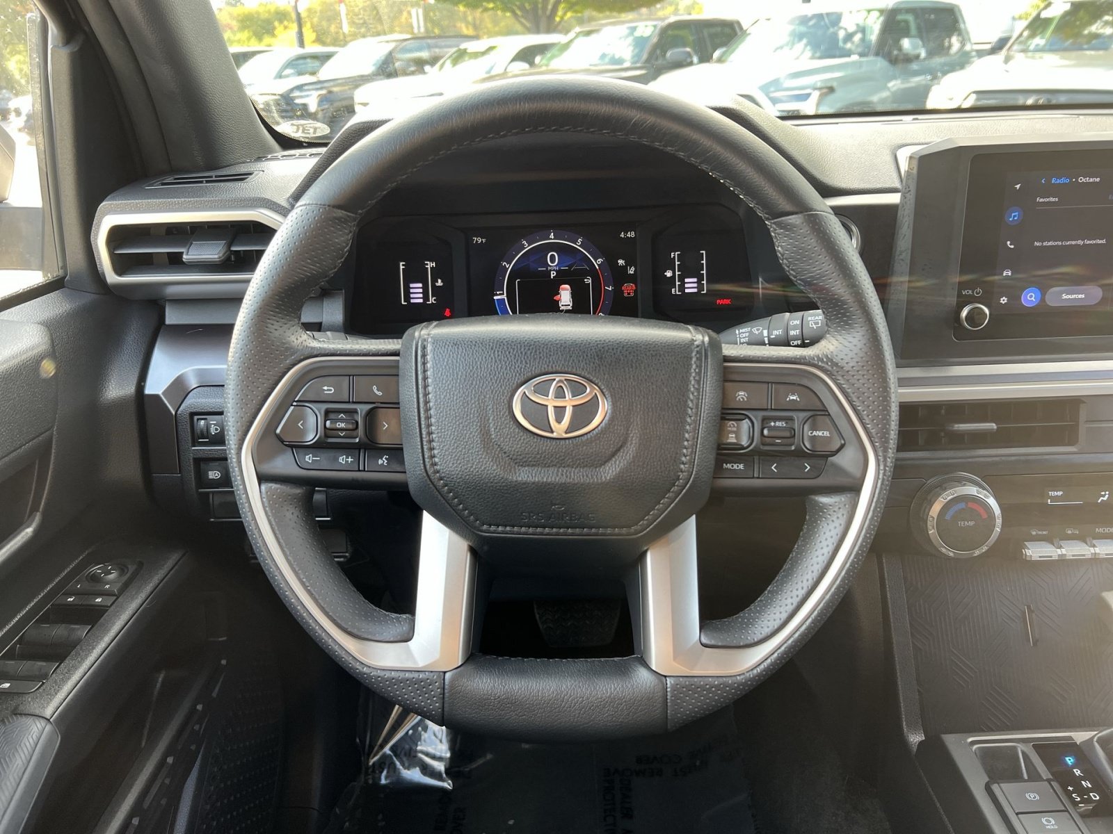 Used 2025 Toyota 4Runner SR5 AWD/4WD image 15