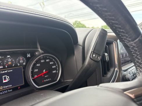Used 2020 Chevrolet Silverado 1500 High Country w/ Technology Package AWD/4WD image 11
