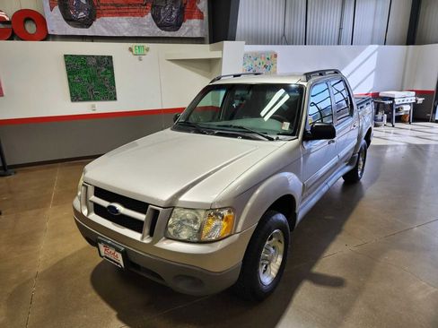 Used 2002 Ford Explorer Sport Trac 4x4 image 42