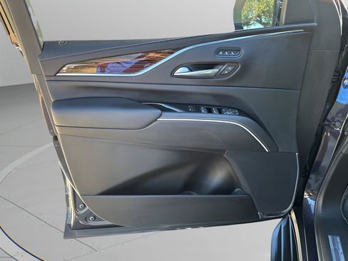 Certified 2024 Cadillac Escalade Premium Luxury image 26