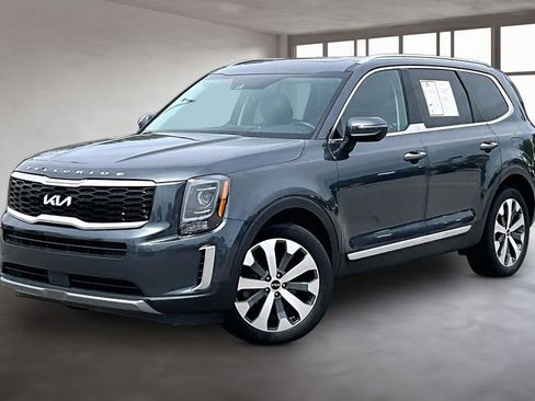 Used 2022 Kia Telluride S AWD/4WD image 2