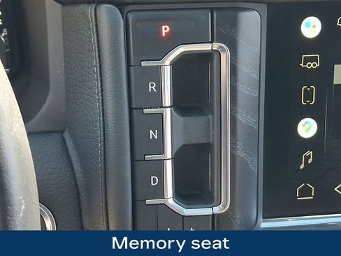 Used 2022 GMC Yukon XL Denali AWD/4WD image 11