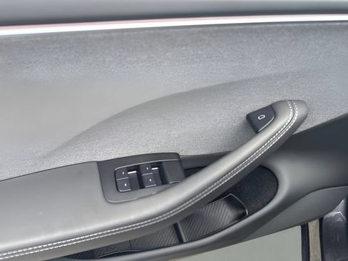 Used 2025 Tesla Model 3 Long Range RWD image 19
