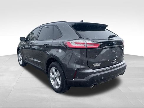 Used 2020 Ford Edge SE FWD image 3
