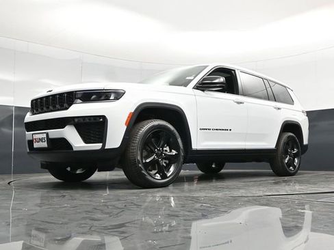 New 2026 Jeep Grand Cherokee L Limited AWD/4WD image 60