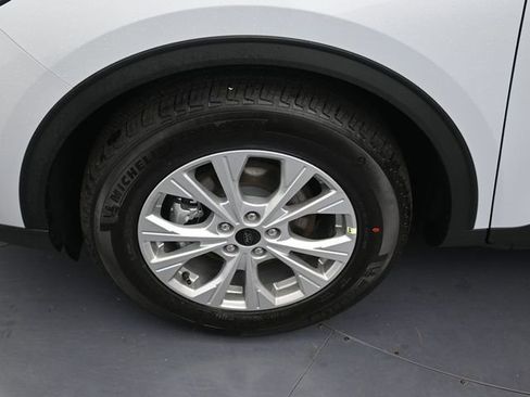 New 2026 Ford Escape Active image 10