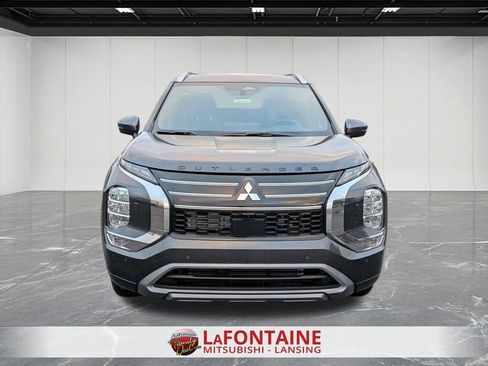 New 2026 Mitsubishi Outlander SEL image 8