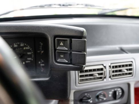 Used 1993 Ford Mustang LX RWD image 38