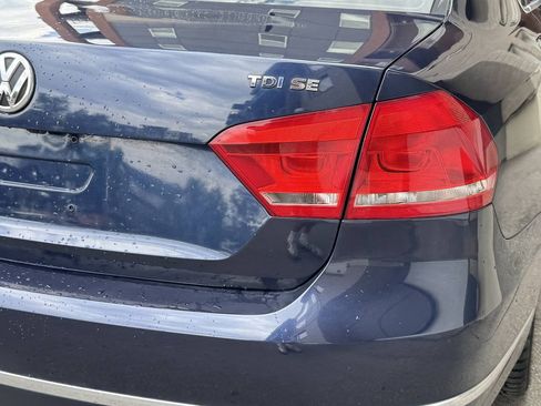 Used 2015 Volkswagen Passat TDI SE FWD image 3