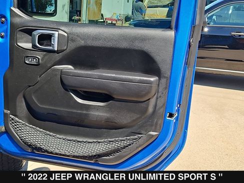 Used 2022 Jeep Wrangler Unlimited Sport AWD/4WD image 31