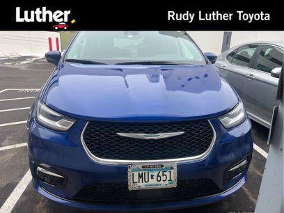 Used 2021 Chrysler Pacifica Touring-L