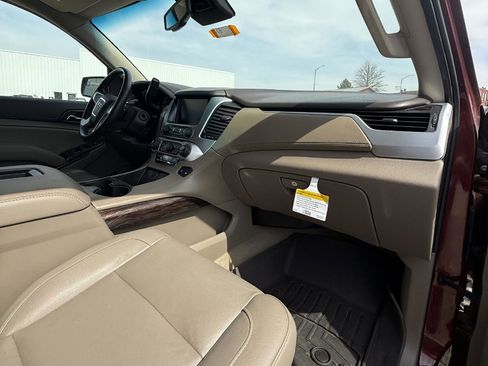 Used 2018 GMC Yukon SLT w/ Open Road Package image 12