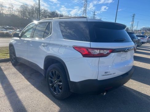 Used 2021 Chevrolet Traverse RS w/ LPO, Floor Liner Package image 4
